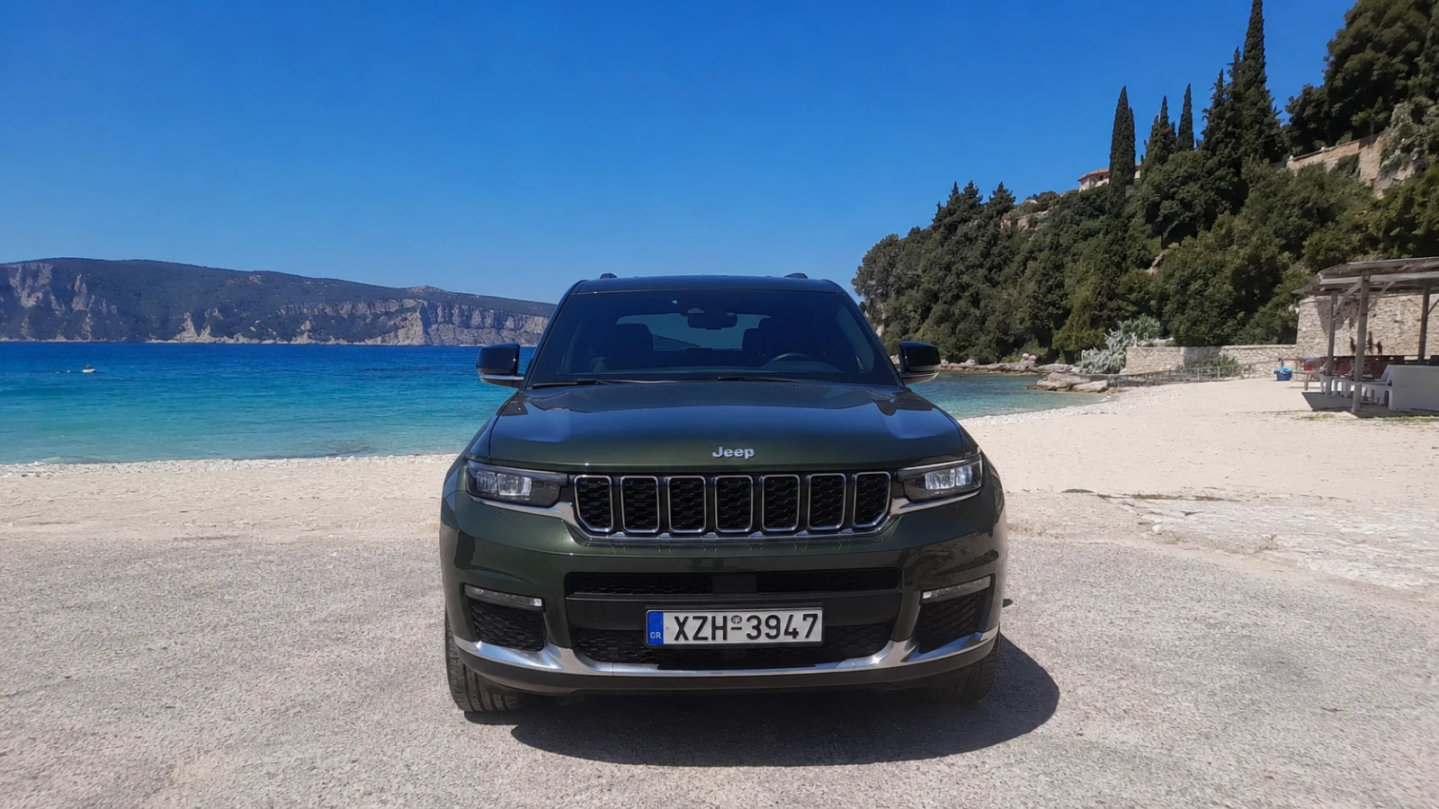 SUV-Miete Korfu - Jeep Grand Cherokee für Bergstraßen und Roadtrips